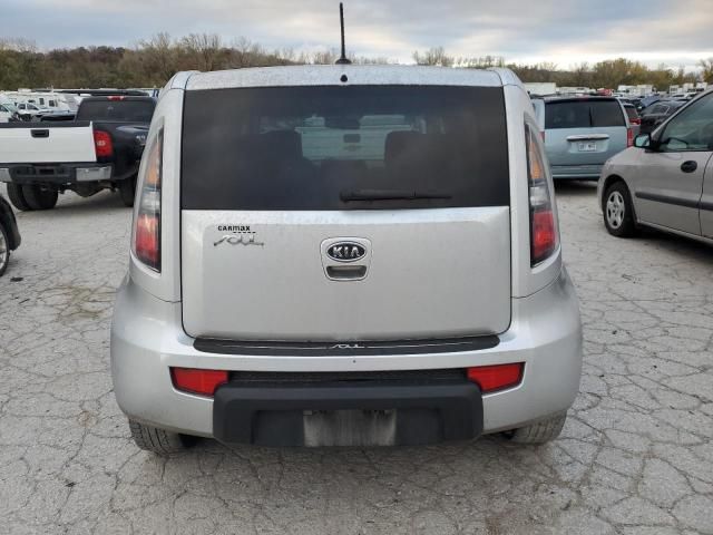 2011 KIA Soul +