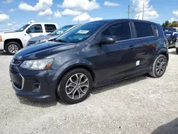 Carros dañados por inundaciones a la venta en subasta: 2017 Chevrolet Sonic LT