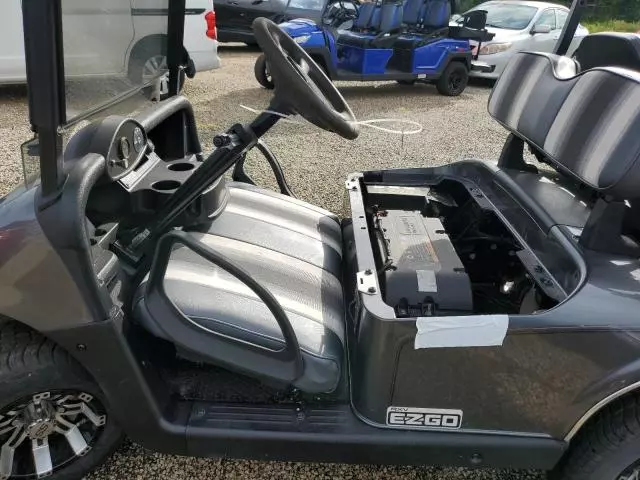 2018 Golf Club Car