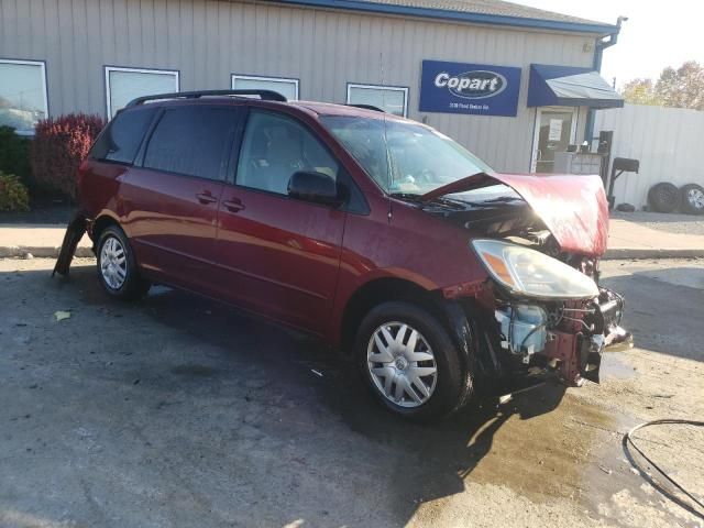 2005 Toyota Sienna CE