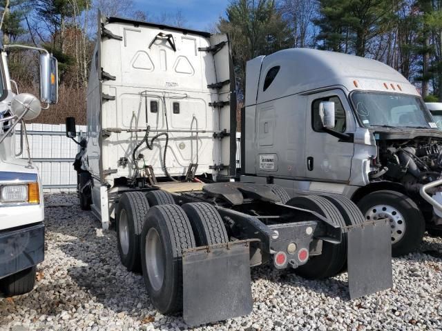 2014 Freightliner Cascadia 125