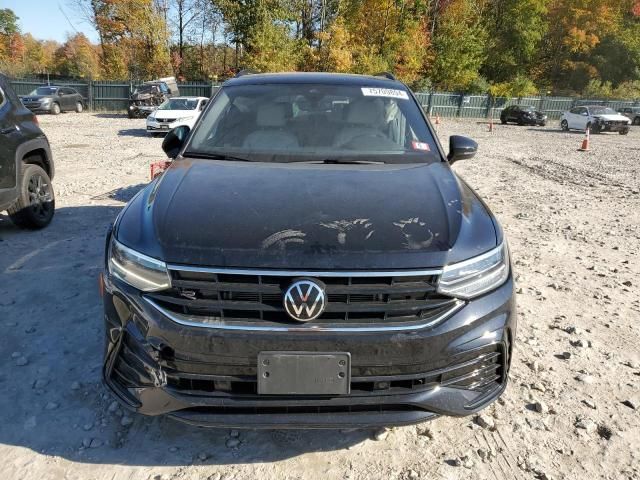 2023 Volkswagen Tiguan SE R-LINE Black