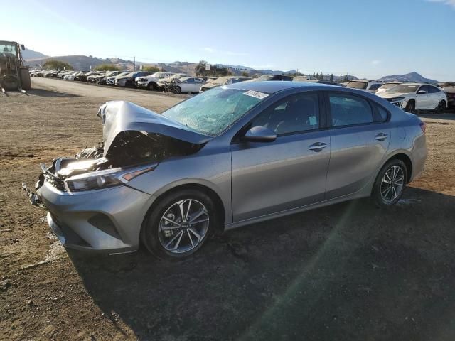 2023 KIA Forte LX