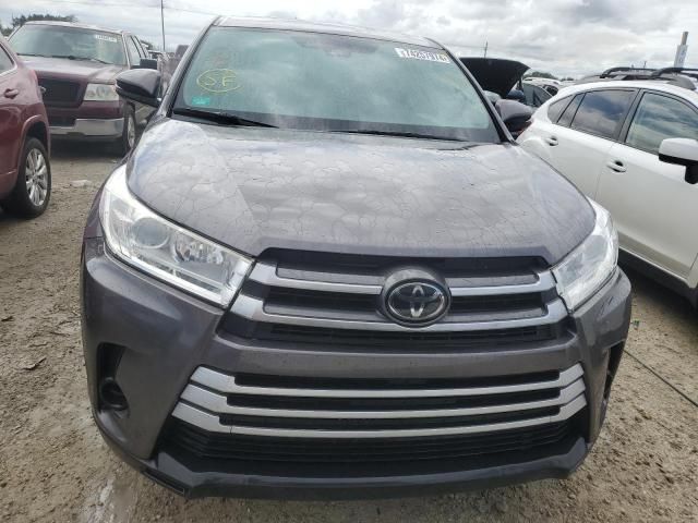 2019 Toyota Highlander LE