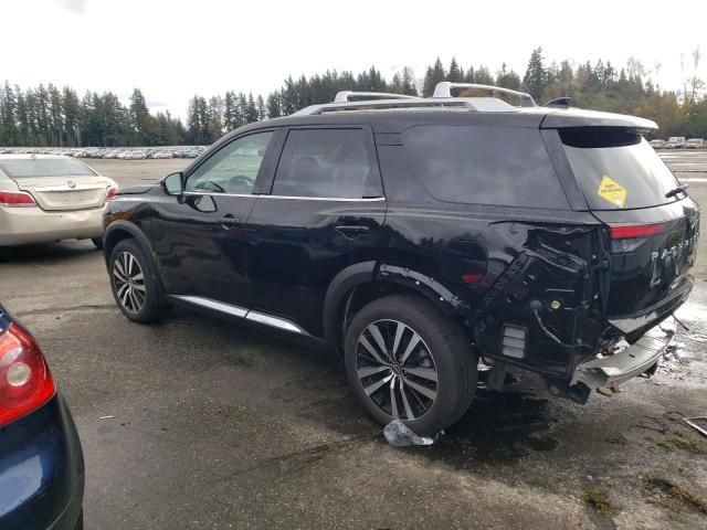 2024 Nissan Pathfinder Platinum