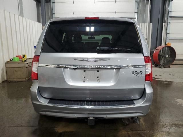 2014 Chrysler Town & Country Touring L