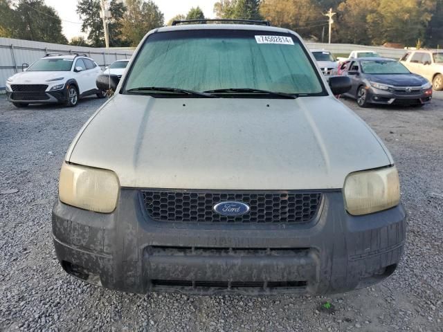 2004 Ford Escape XLS