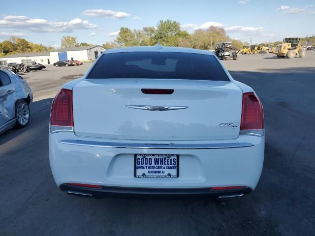 2016 Chrysler 300C