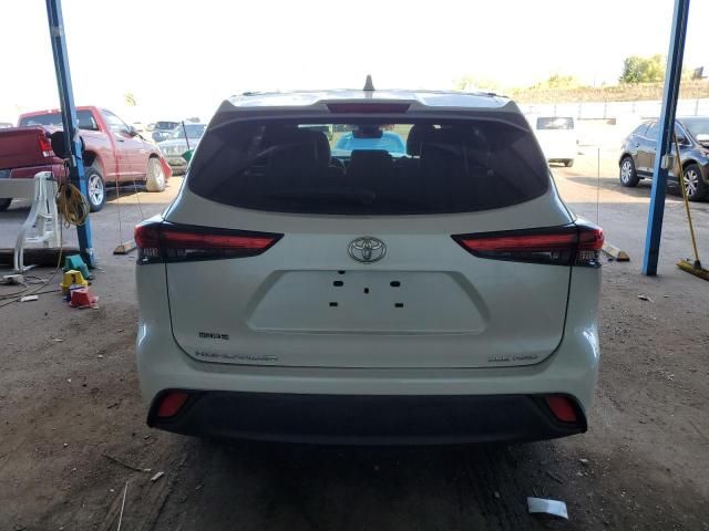 2022 Toyota Highlander XLE