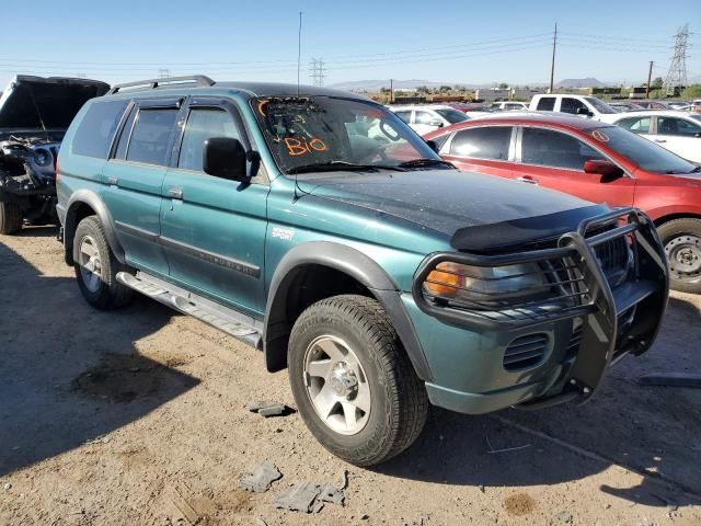 2003 Mitsubishi Montero Sport ES