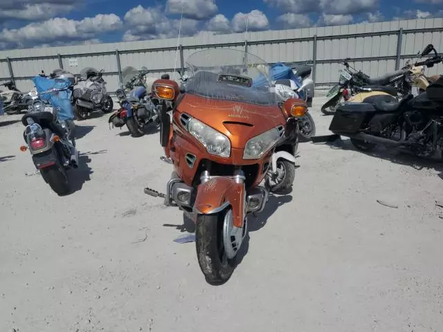 2002 Honda GL1800