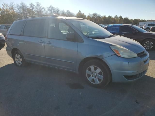 2004 Toyota Sienna CE