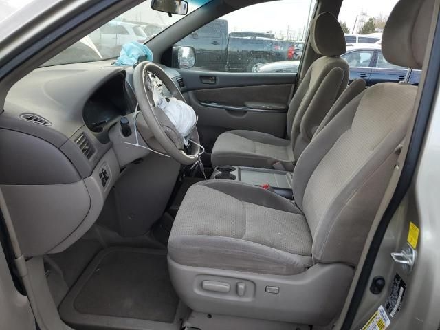 2010 Toyota Sienna CE