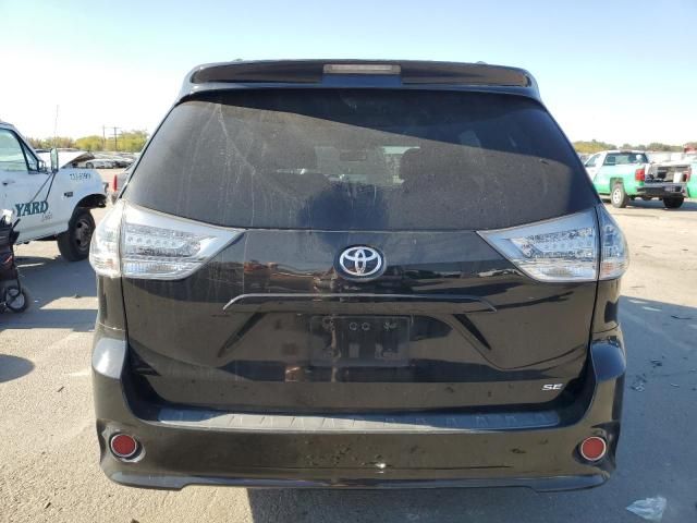 2015 Toyota Sienna Sport