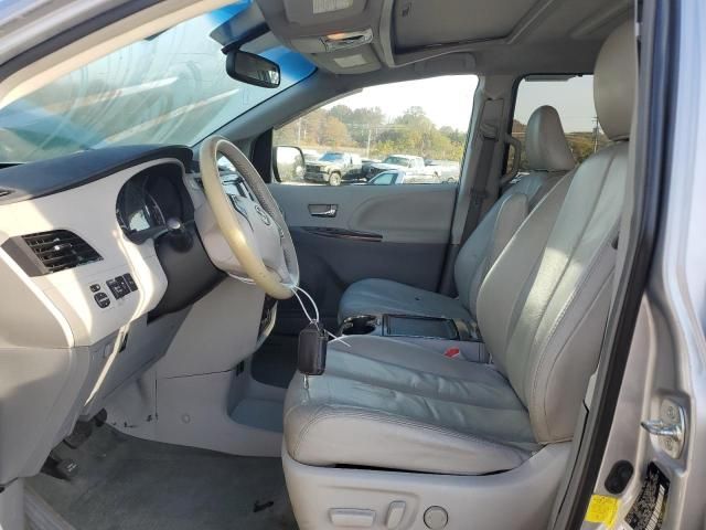 2012 Toyota Sienna XLE