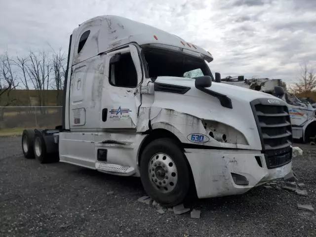 2022 Freightliner Cascadia 126