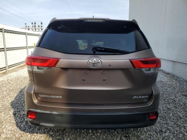 2019 Toyota Highlander SE