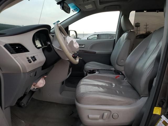 2012 Toyota Sienna XLE