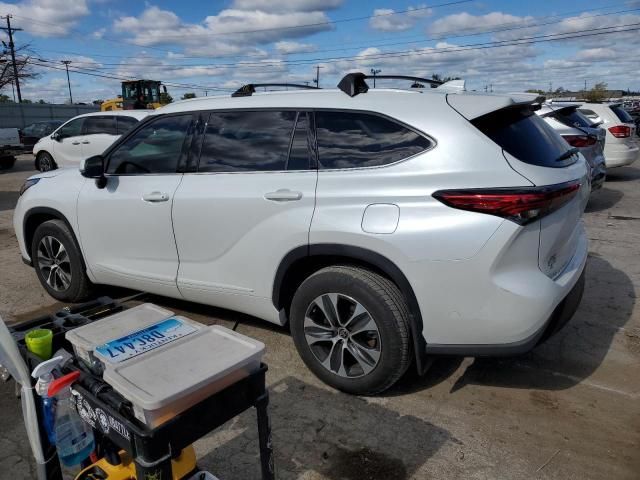 2022 Toyota Highlander XLE