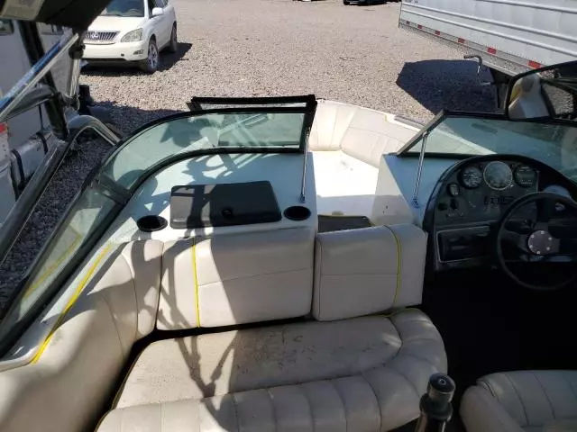 2001 MB Boat