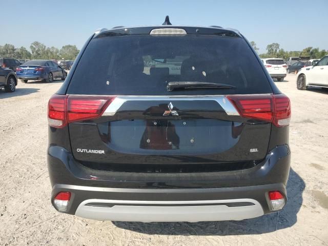 2020 Mitsubishi Outlander SE