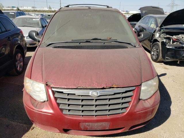 2006 Chrysler Town & Country Touring