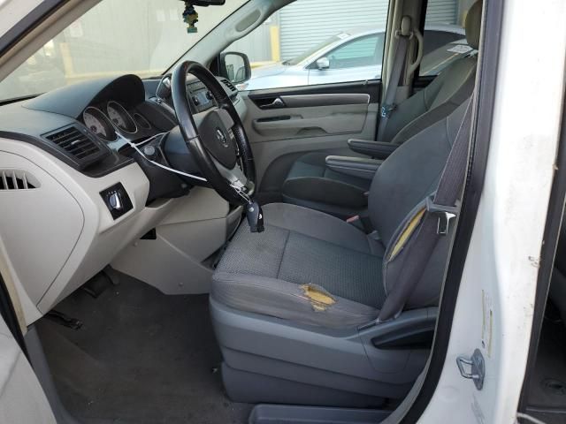 2009 Volkswagen Routan S