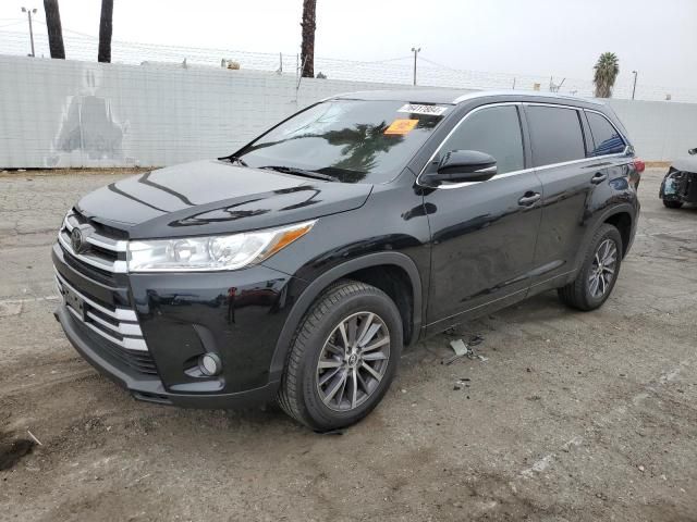 2018 Toyota Highlander SE