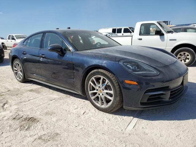 2018 Porsche Panamera 4