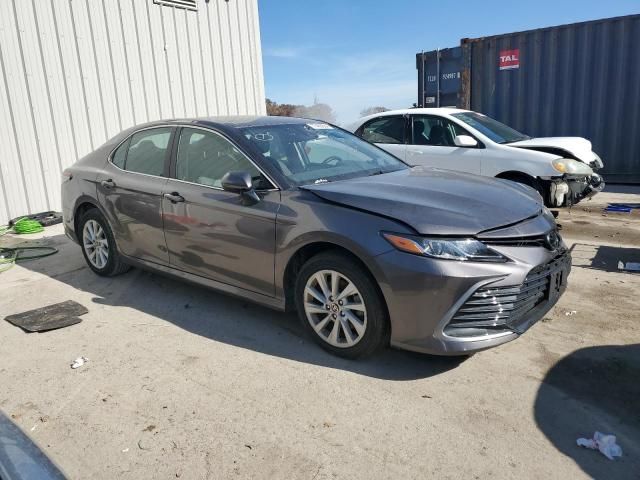 2022 Toyota Camry LE