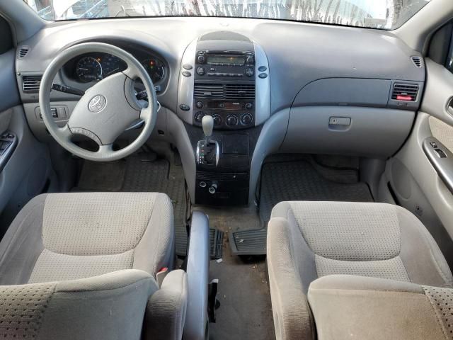 2010 Toyota Sienna CE