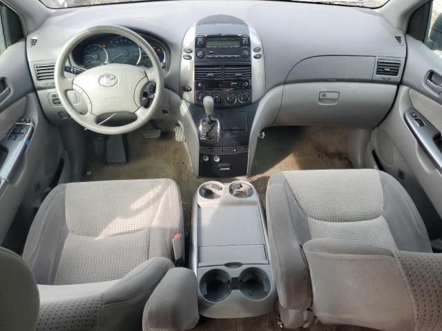 2008 Toyota Sienna CE