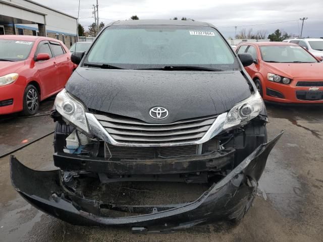 2012 Toyota Sienna XLE