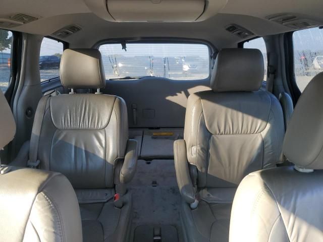 2010 Toyota Sienna XLE