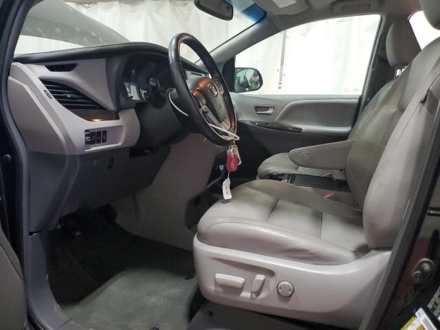 2015 Toyota Sienna XLE