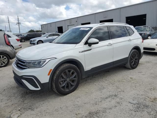 2022 Volkswagen Tiguan SE