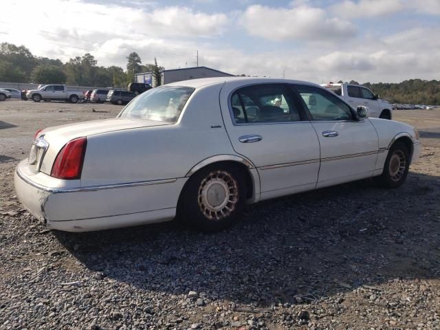 2001 Lincoln Town Car Executive