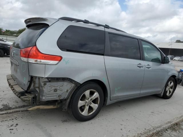 2011 Toyota Sienna LE