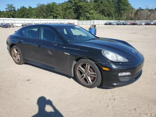 2012 Porsche Panamera 2