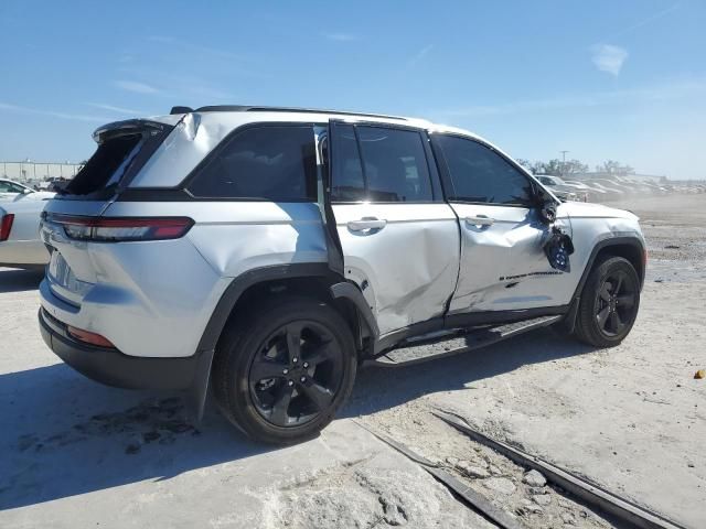 2022 Jeep Grand Cherokee Laredo