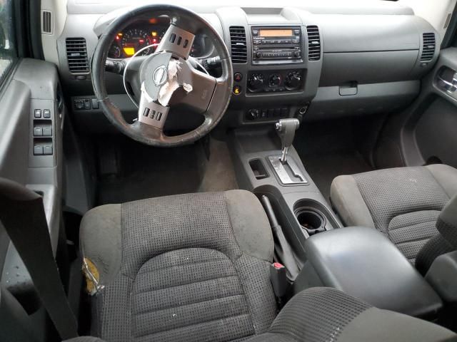 2005 Nissan Frontier Crew Cab LE