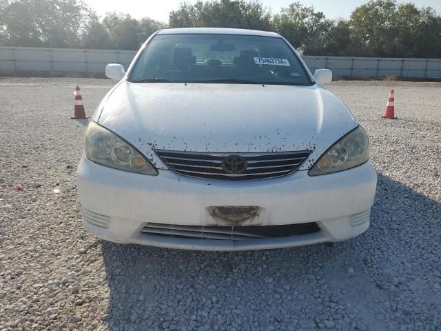 2005 Toyota Camry LE