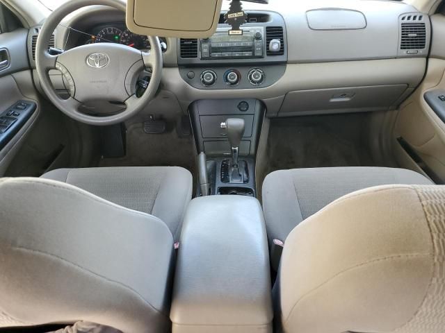 2005 Toyota Camry LE