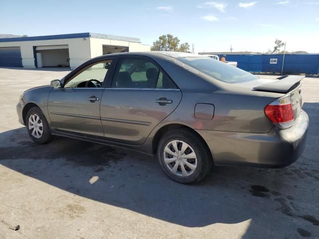 2005 Toyota Camry LE