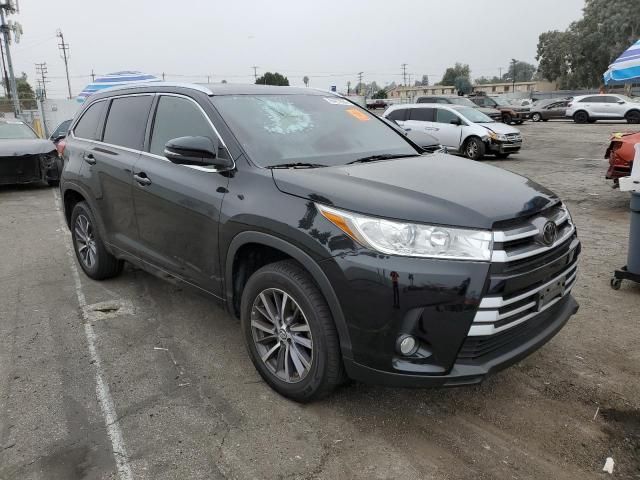 2018 Toyota Highlander SE