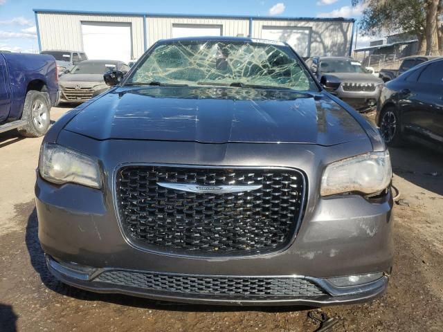 2016 Chrysler 300 S