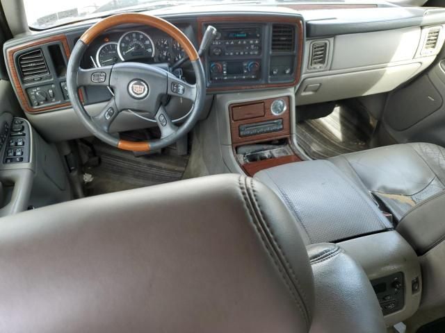 2004 Cadillac Escalade Luxury