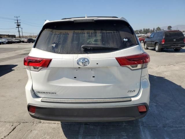 2019 Toyota Highlander SE