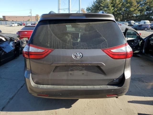 2016 Toyota Sienna XLE