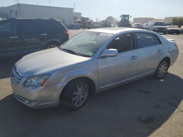 2005 Toyota Avalon XL